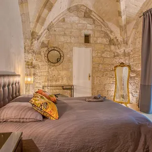 https://chapelle-du-miracle.aixenprovencehotels.org