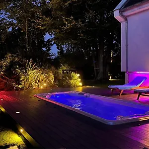 https://eden-locquirec-piscine-spa-chambre-d-hotes.inbrittany.com