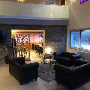 Hotel L'ange De La Vallee, Oyonnax